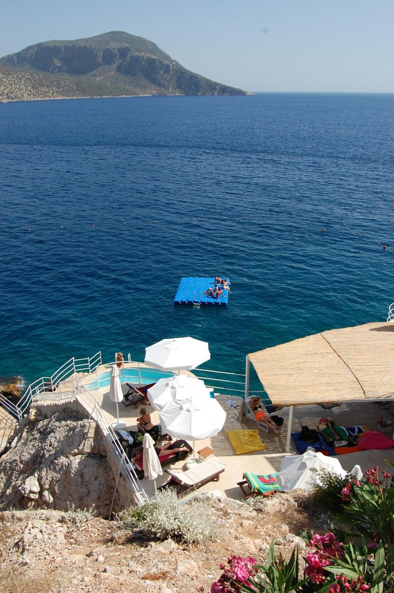 Caretta Hotel Калкан Экстерьер фото